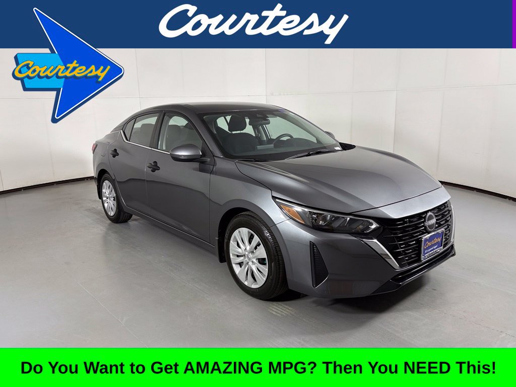Used 2025 Nissan Sentra S FWD image 1