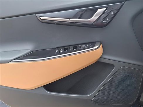 New 2025 Kia EV6 Wind image 16