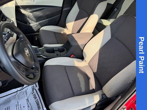 Used 2025 Toyota Corolla LE FWD image 16