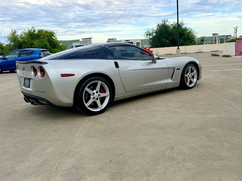 Used 2007 Chevrolet Corvette Coupe w/ Preferred Equipment Group RWD image 53