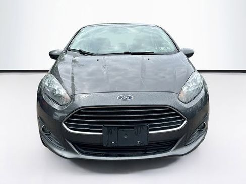 Used 2019 Ford Fiesta SE w/ Equipment Group 201A image 2