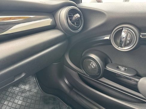 Used 2019 MINI Cooper S FWD image 25