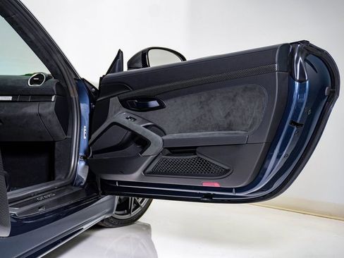 Used 2023 Porsche 718 Cayman GT4 RS RWD image 23
