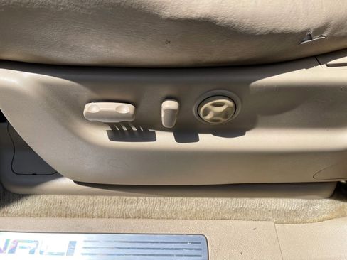 Used 2008 GMC Yukon XL Denali image 18