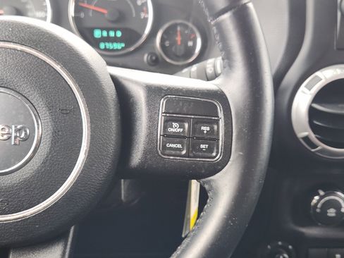 Used 2016 Jeep Wrangler Sahara w/ Connectivity Group AWD/4WD image 26
