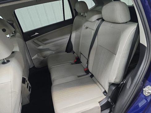 Used 2022 Volkswagen Tiguan SE AWD/4WD image 31