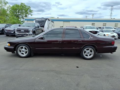 Used 1996 Chevrolet Impala SS RWD image 2