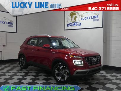 Used 2022 Hyundai Venue Limited w/ Cargo Package