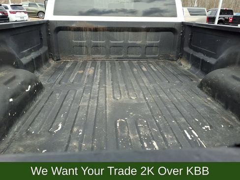 Used 2022 RAM 2500 Tradesman w/ Chrome Appearance Group AWD/4WD image 25