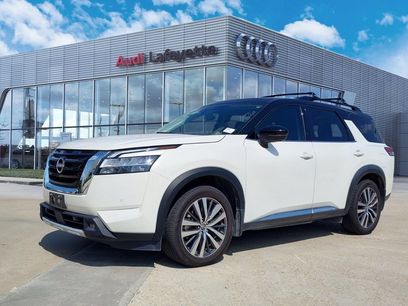 Used 2022 Nissan Pathfinder Platinum w/ Cargo Package