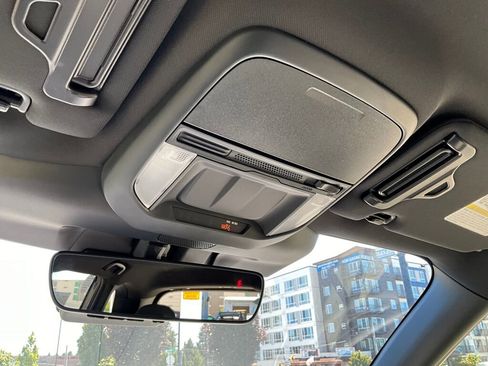 New 2025 Subaru Forester Base image 15