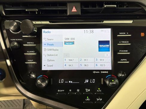 Used 2019 Toyota Camry LE w/ Sunroof Package image 29