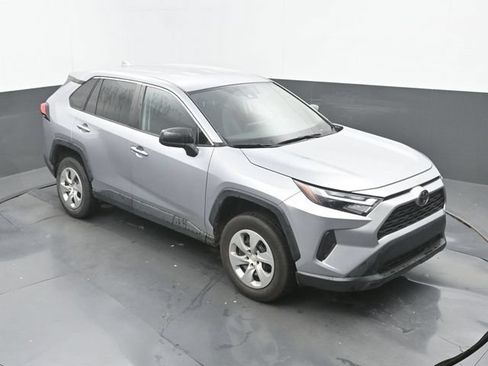 Used 2023 Toyota RAV4 LE FWD image 13