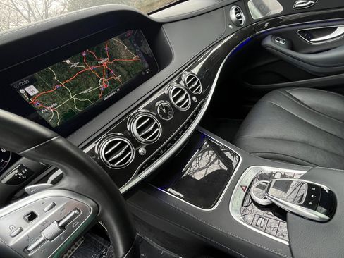 Used 2020 Mercedes-Benz S 450 Sedan image 28