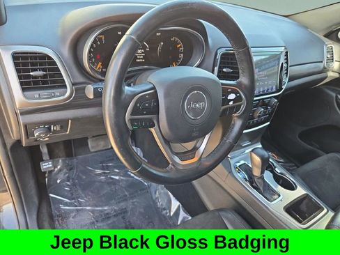 Used 2019 Jeep Grand Cherokee Altitude image 11