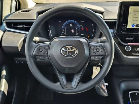 Used 2026 Toyota Corolla LE image 19