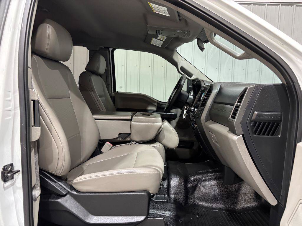 Used 2018 Ford F250 XL w/ Power Equipment Group AWD/4WD image 12