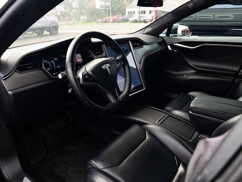 Used 2018 Tesla Model S 100D image 17