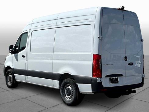 Used 2025 Mercedes-Benz Sprinter 2500 image 13