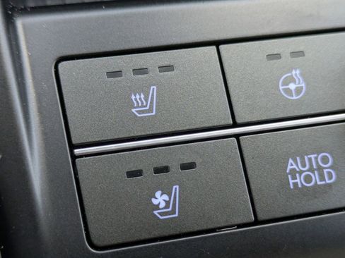 Used 2024 Hyundai Kona Limited image 25