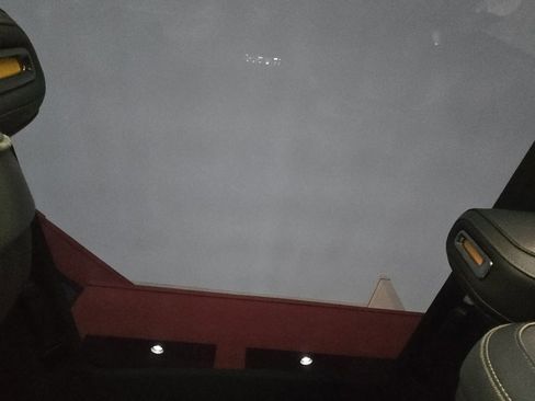 Used 2024 Rivian R1S Adventure image 24