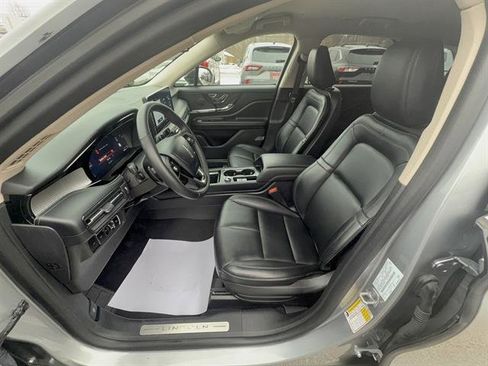 Used 2023 Lincoln Corsair AWD image 22