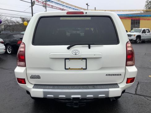 Used 2004 Toyota 4Runner SR5 image 6