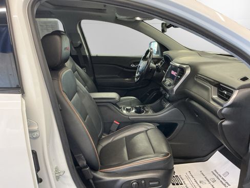 Used 2022 GMC Acadia AT4 w/ Technology Package AWD/4WD image 15