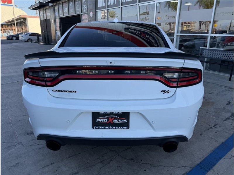 Used 2020 Dodge Charger R/T w/ Plus Group RWD image 5