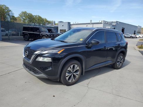 Certified 2023 Nissan Rogue SV w/ SV Premium B Package image 5