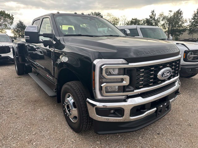 New 2027 Ford F350 King Ranch w/ Chrome Package AWD/4WD image 2