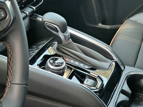 New 2026 GMC Canyon AT4 AWD/4WD image 19