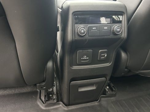 Used 2019 GMC Acadia SLT w/ Black Edition AWD/4WD image 18