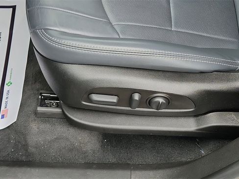 Used 2022 Buick Enclave Essence w/ Experience Buick Package image 16