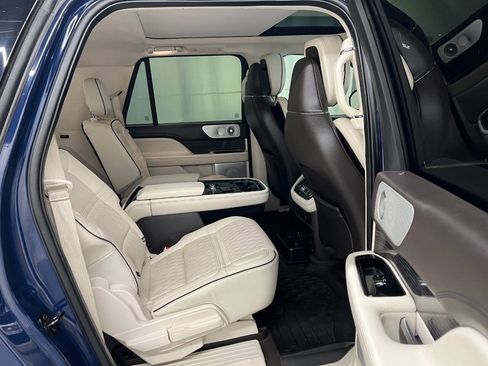 Used 2018 Lincoln Navigator L Black Label AWD/4WD image 11