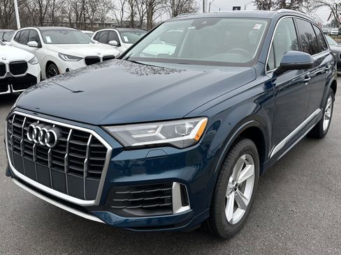 Used 2022 Audi Q7 Premium image 5