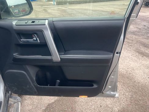 Used 2015 Toyota 4Runner SR5 image 22