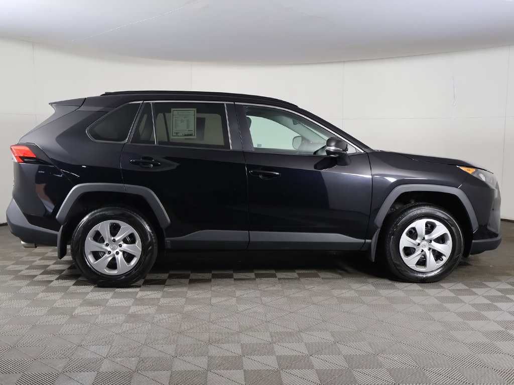 Used 2021 Toyota RAV4 LE w/ Carpet Mat Package (TMS) AWD/4WD image 16