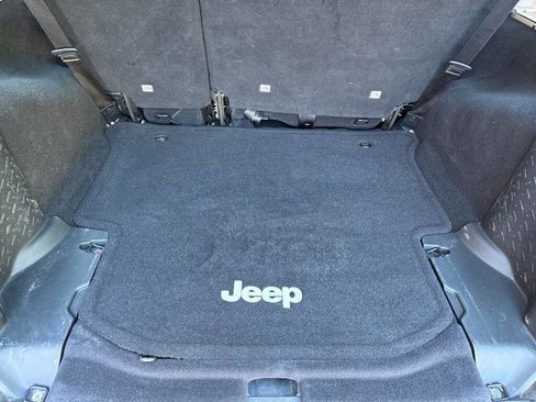 Used 2017 Jeep Wrangler Unlimited Sport w/ Trailer Tow Group AWD/4WD image 14