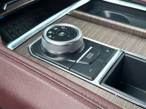 Certified 2023 Ford Expedition Limited image 18