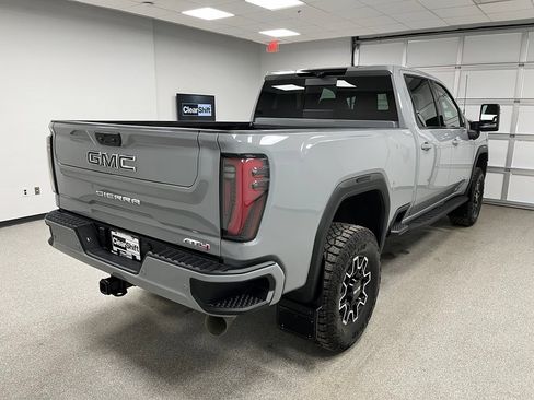 Used 2024 GMC Sierra 3500 AT4 w/ AT4 Premium Plus Package AWD/4WD image 10