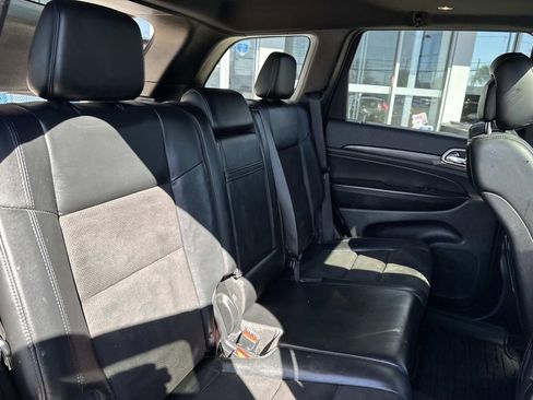 Used 2020 Jeep Grand Cherokee Altitude image 10