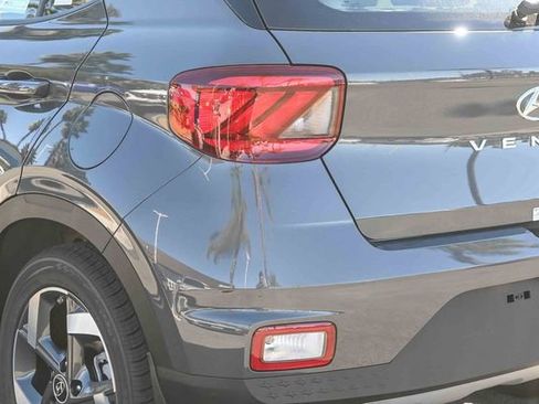 New 2026 Hyundai Venue SEL image 8