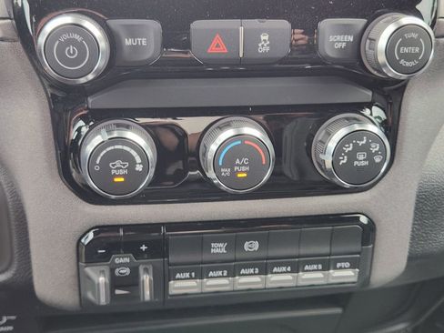 New 2026 RAM 5500 Tradesman AWD/4WD image 15
