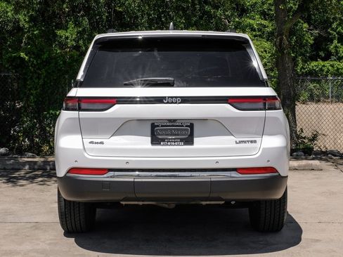 Used 2022 Jeep Grand Cherokee Limited image 18