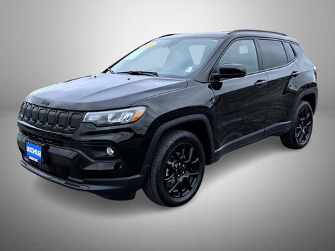 Used 2022 Jeep Compass Altitude w/ Convenience Group image 1