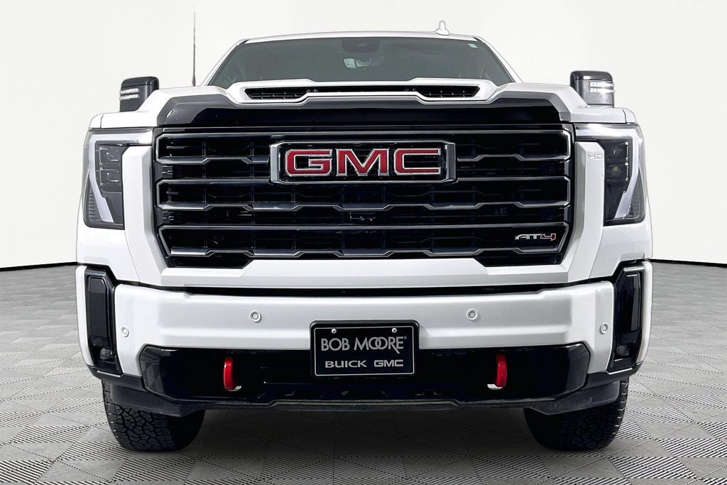 Used 2026 GMC Sierra 2500 AT4 w/ AT4 Premium Plus Package AWD/4WD image 2