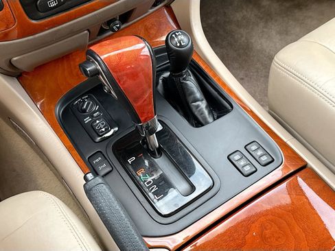 Used 2000 Lexus LX 470 4WD image 15