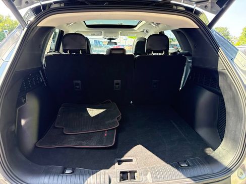 Used 2022 Ford Escape SEL w/ SEL Stealth AWD Package image 32