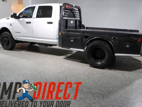 Used 2021 RAM 3500 Tradesman w/ Chrome Appearance Group AWD/4WD image 10